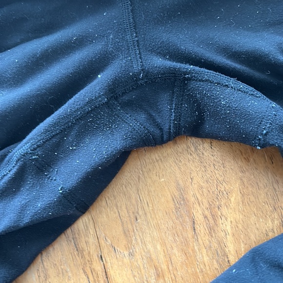 Lululemon crop leggings - Picture 3 of 4